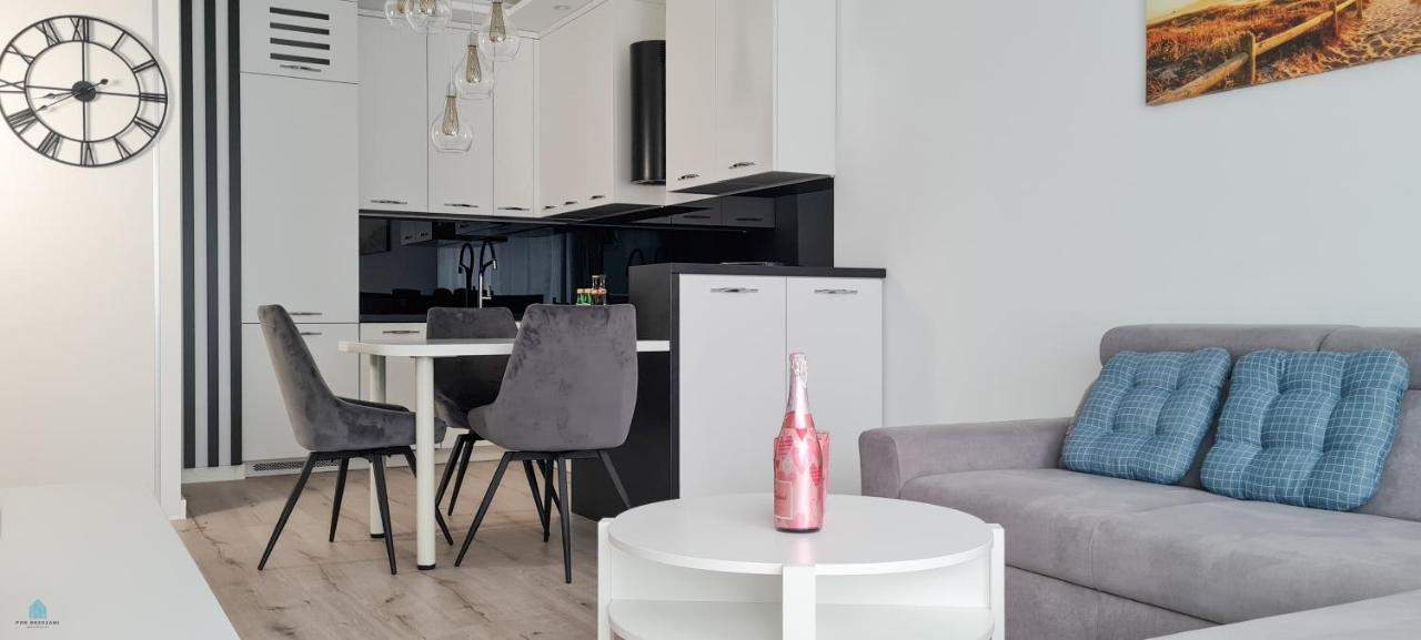 Pod Brzozami Apartamenty Let'S Sea Gaski Exteriör bild